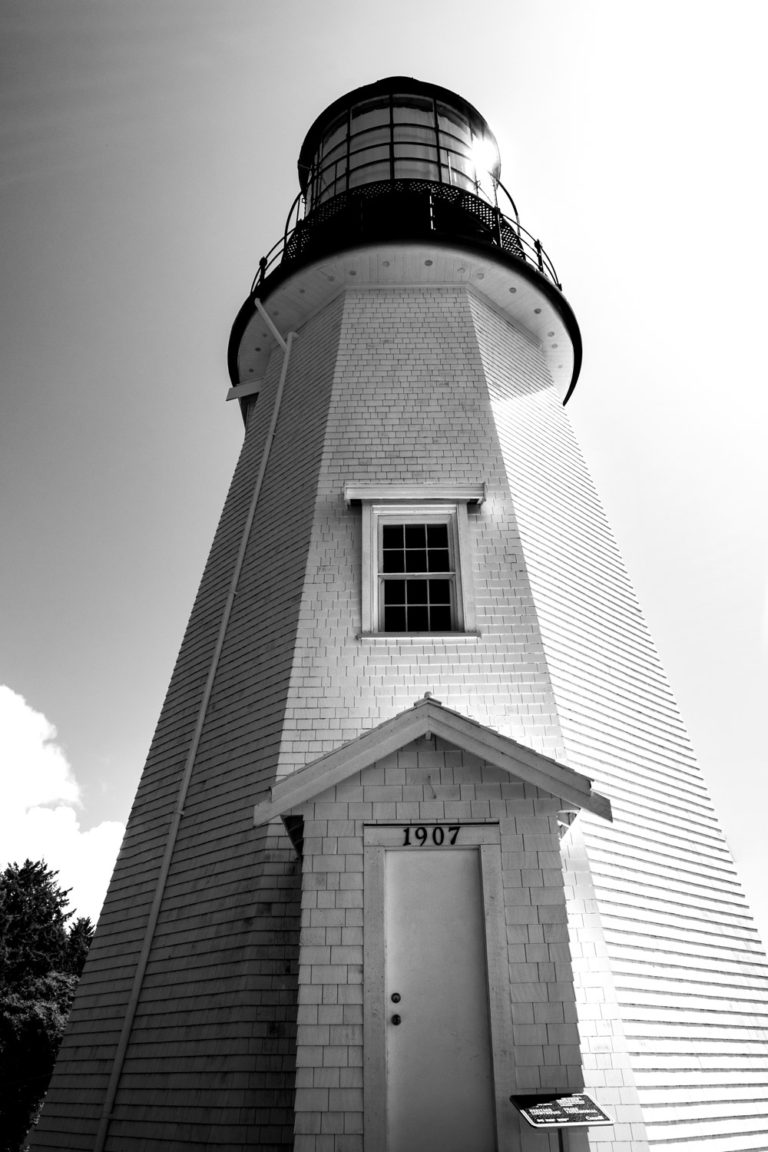 lighthouse black and white